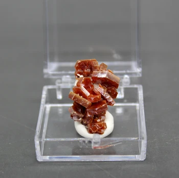 натурален Ванадинит минерален образец кристални събиране на проби камъни и кристали размер на кутията 3,4 см